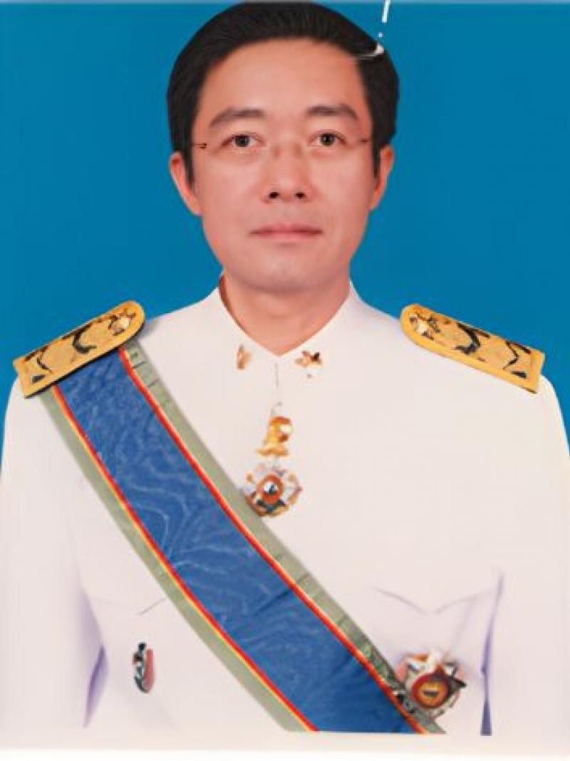 นายแพทย์สมรัฐ    ศรีตระกูล